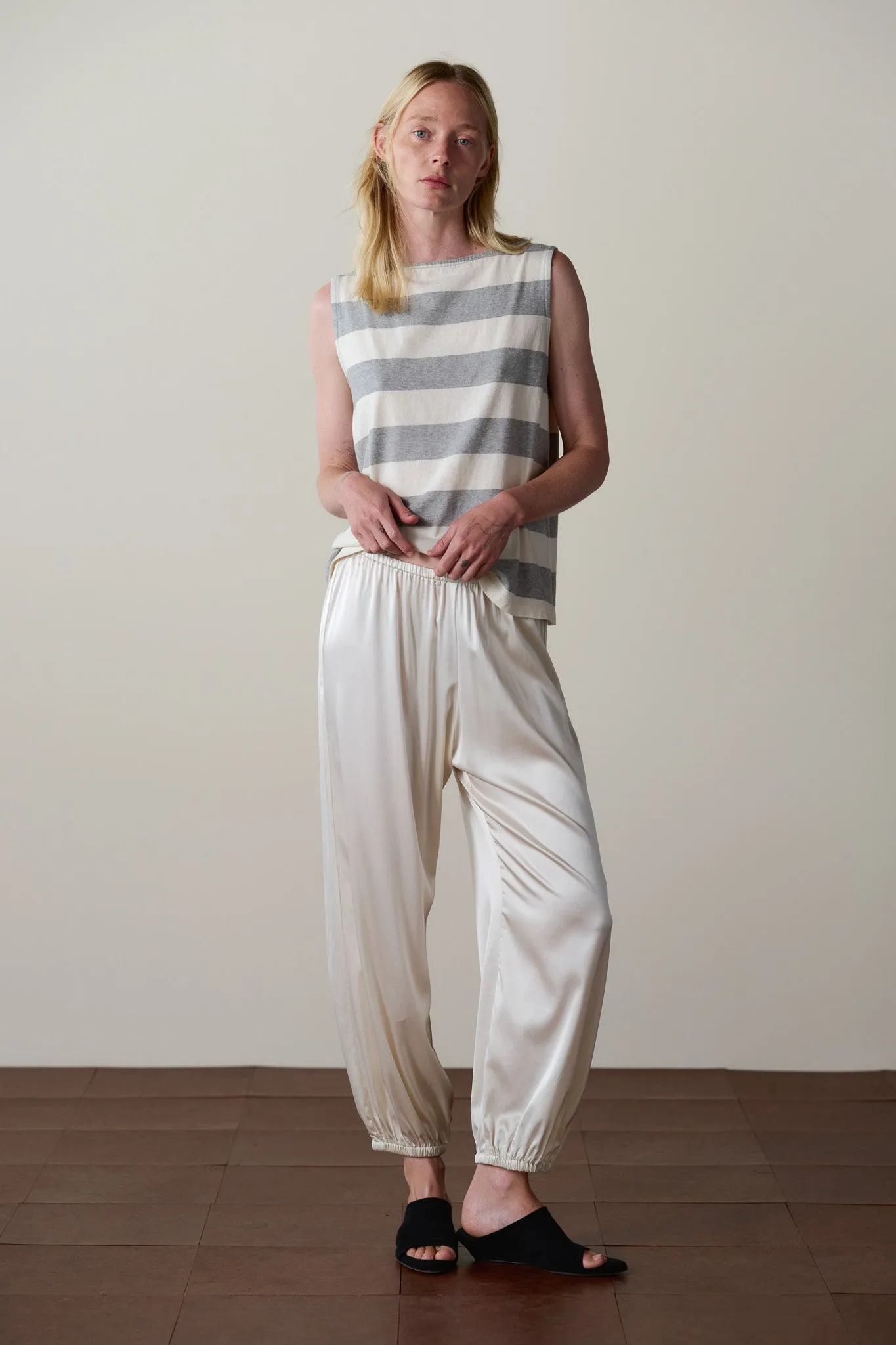 The Silk Balloon Pant sold by DONNI. product image thumbnail 3