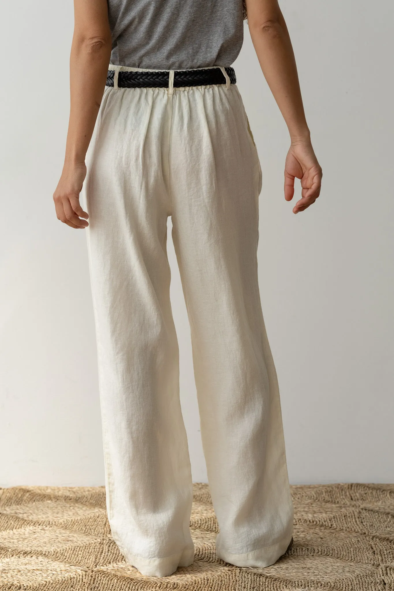 The Linen Pleated Trouser sold by DONNI. product image thumbnail 3