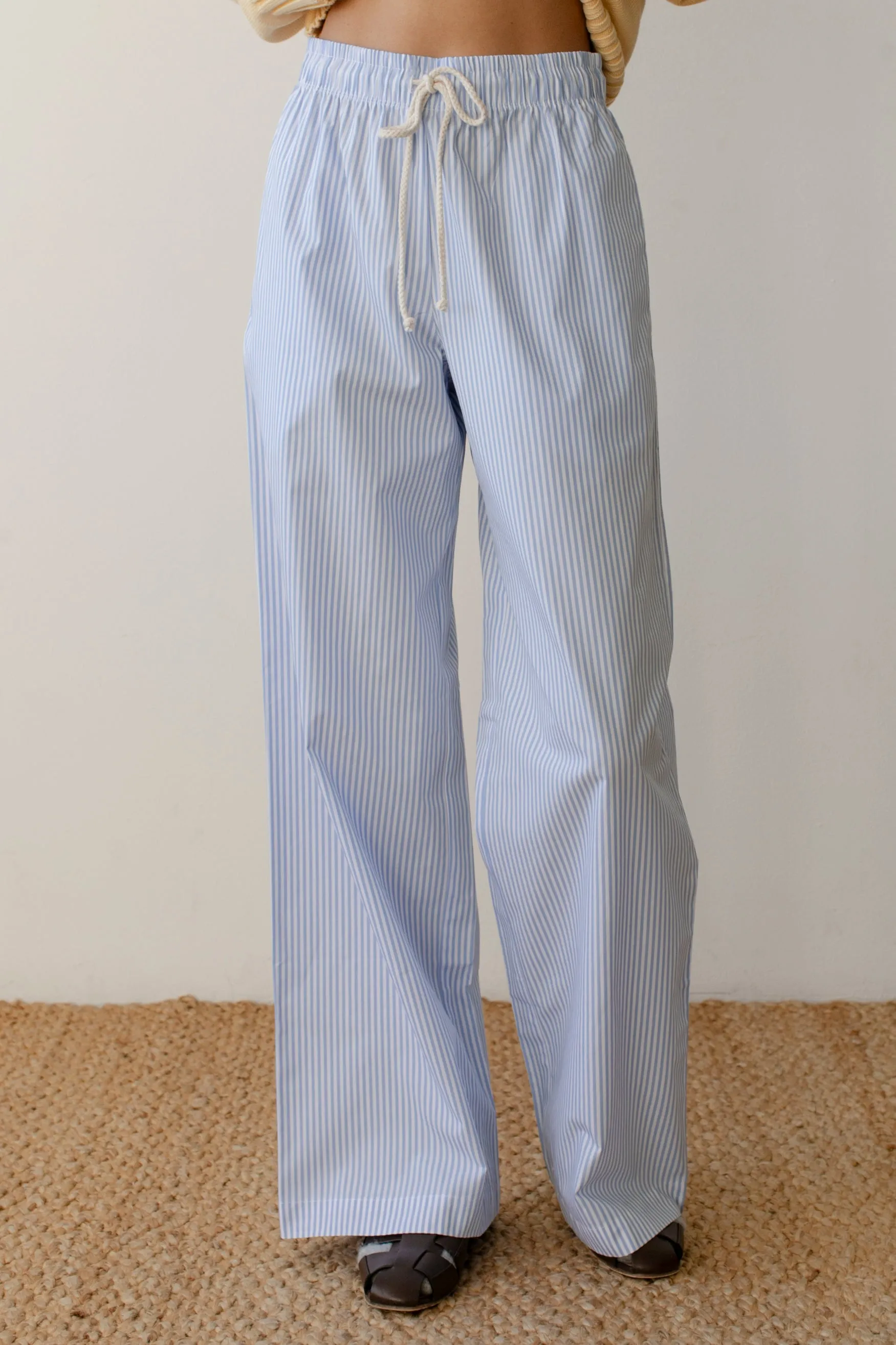 The Pop Pant sold by DONNI.