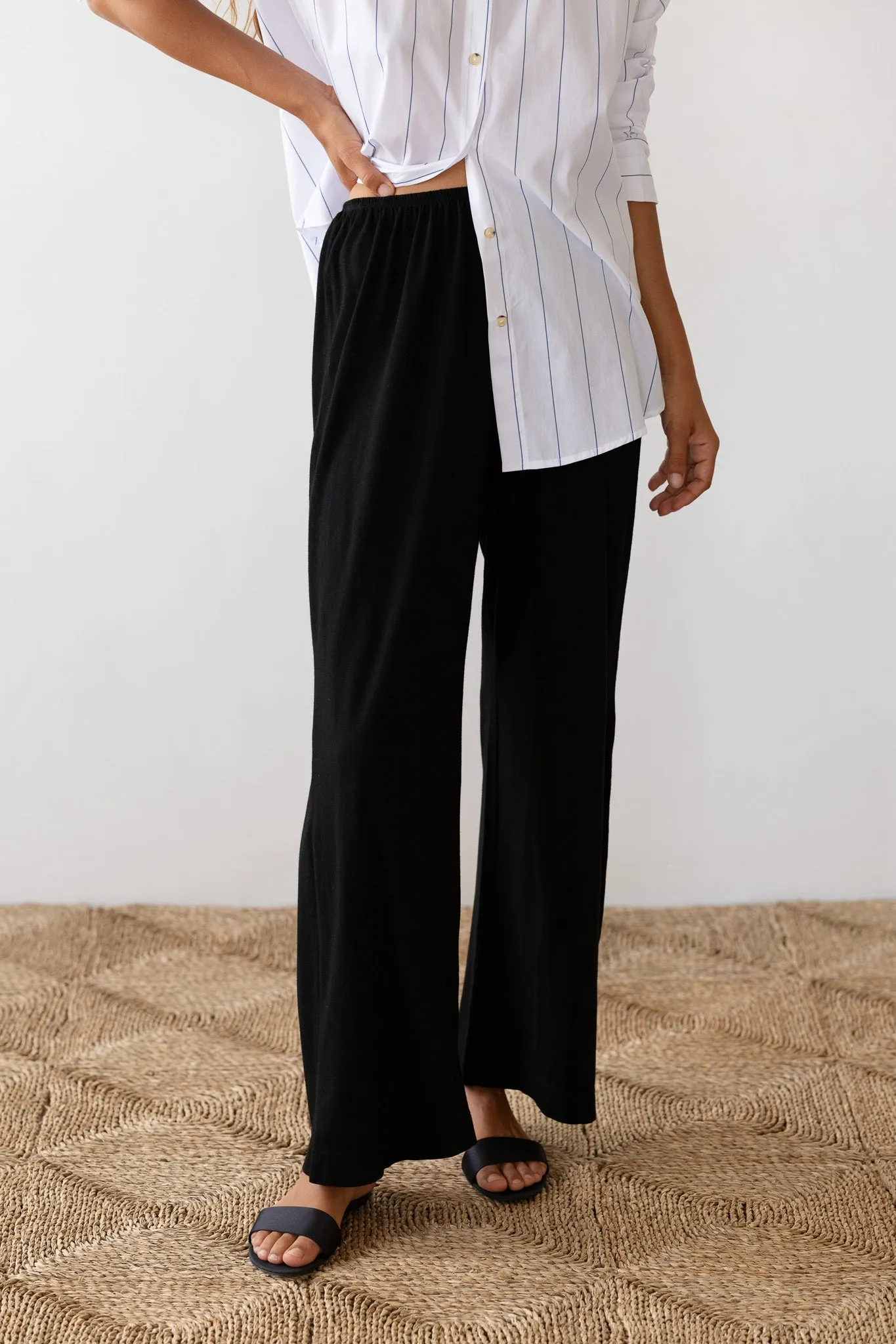 The Jersey Simple Crop Pant sold by DONNI. product image thumbnail 3