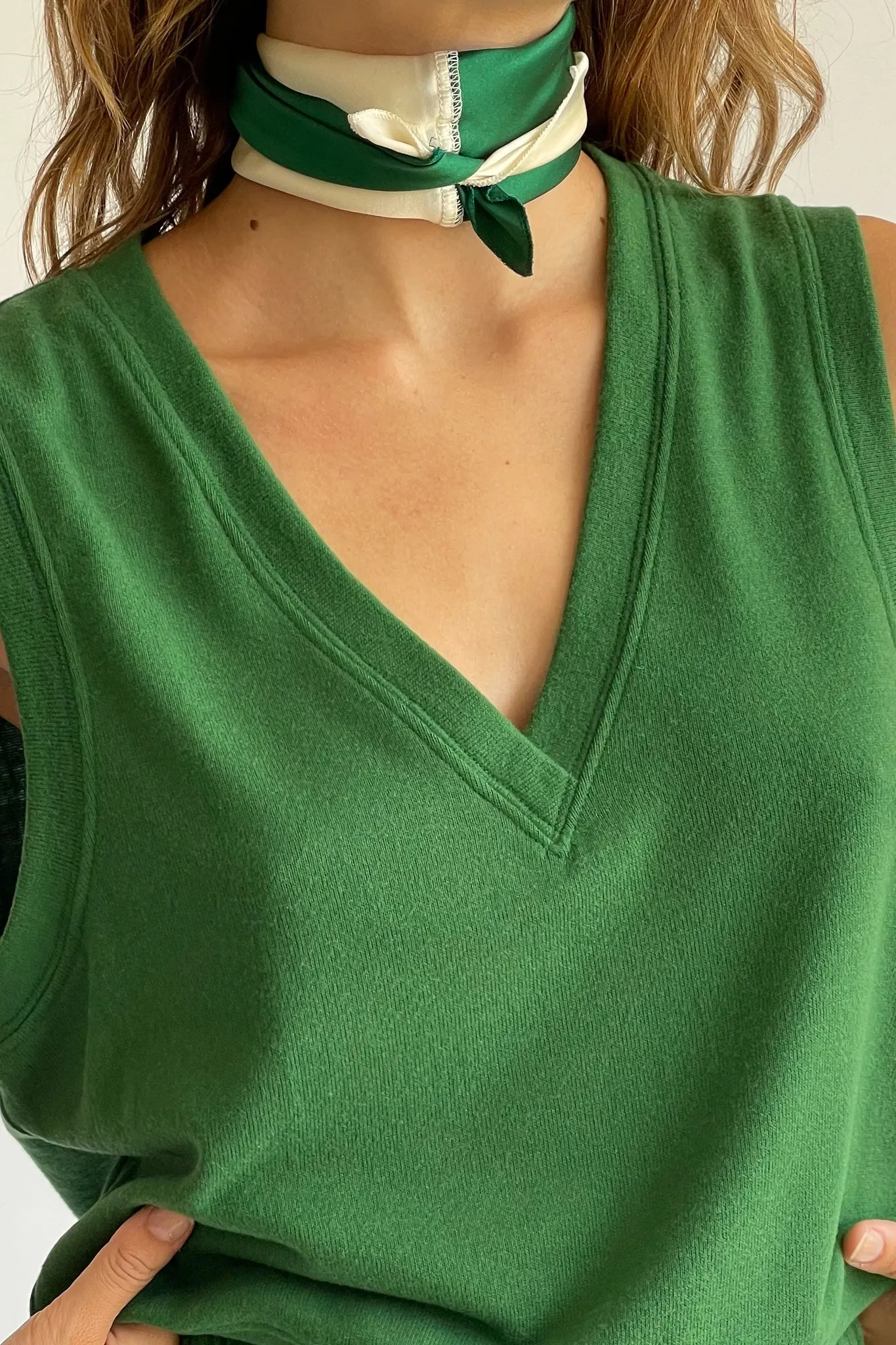 silk two tone bandana sold by DONNI.