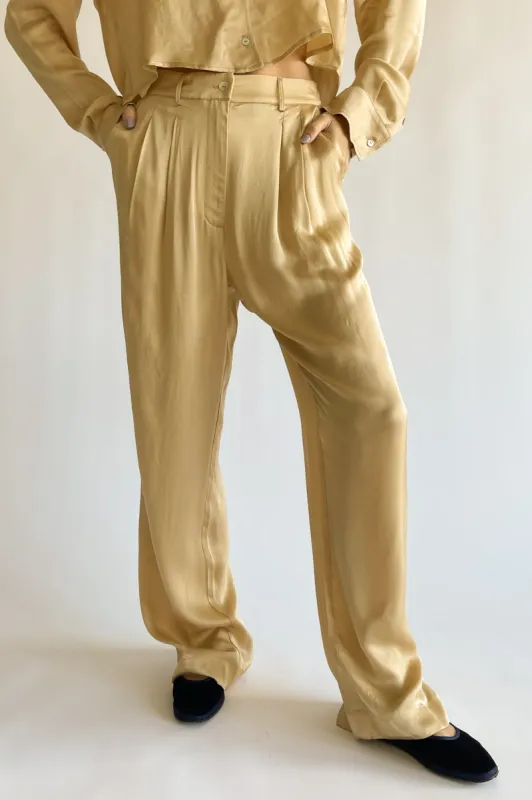 silky pleated trouser sold by DONNI.