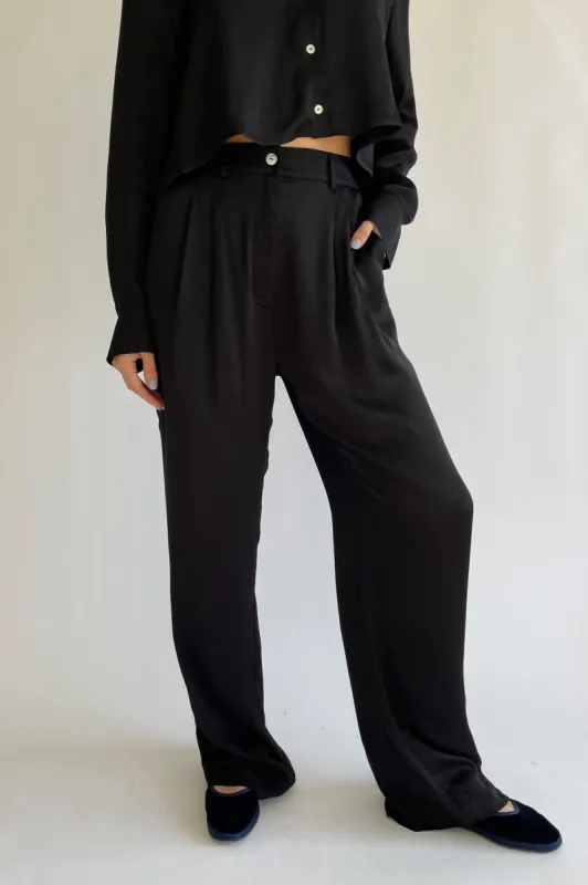 silky pleated trouser sold by DONNI.