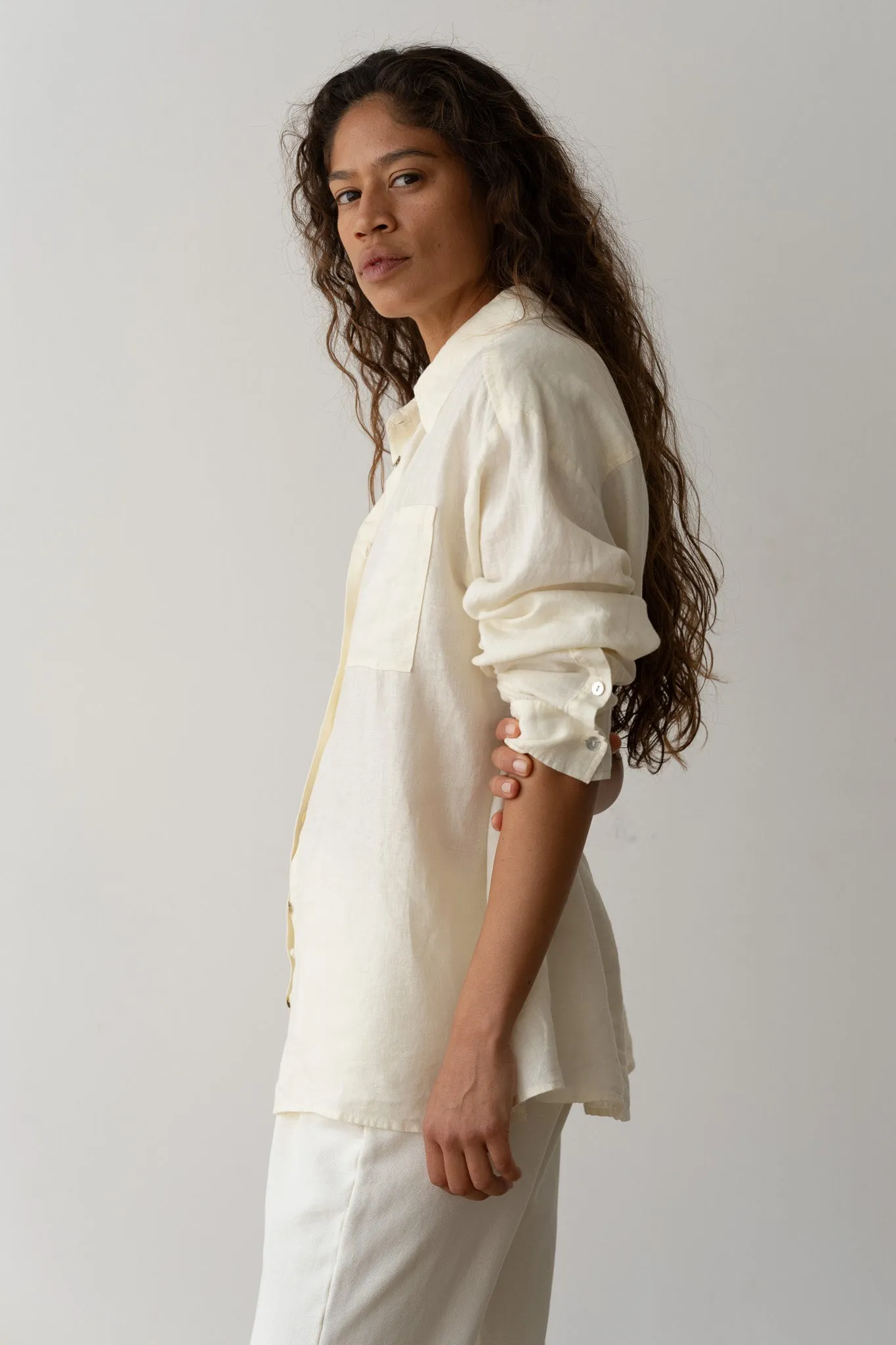 The Linen Relaxed Shirt sold by DONNI. product image thumbnail 3
