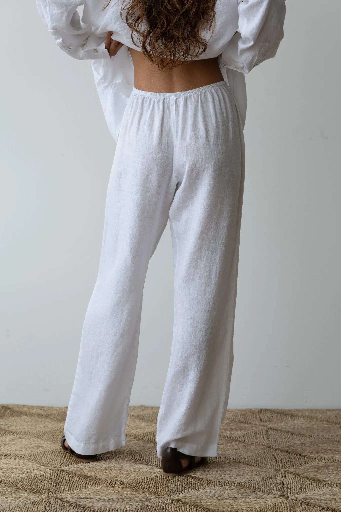 The Linen Simple Pant sold by DONNI. product image thumbnail 4