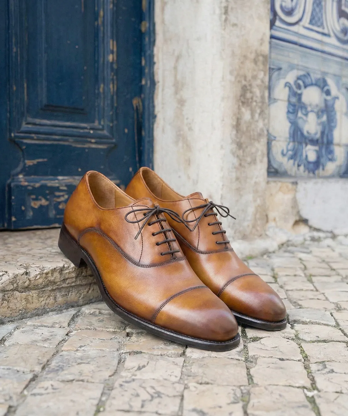 Richelieu OXFORD Gold Patiné sold by Finsbury product image thumbnail 2