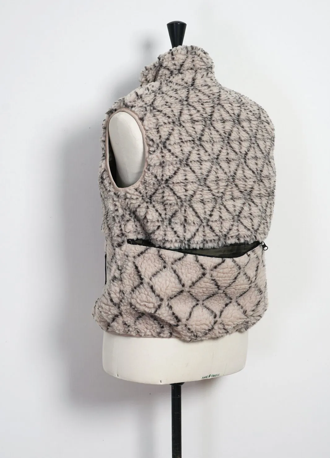 DO-GI SASHIKO | Boa Fleece Reversible Vest | Ecru sold by Hansen Garments product image thumbnail 4