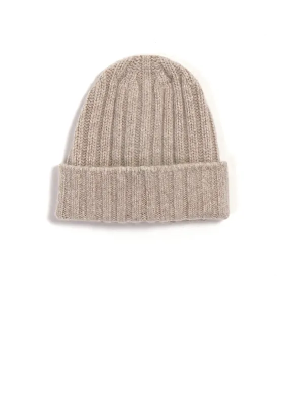 2x2 Rib Cashmere Beanie | Light Beige made by Cableami
