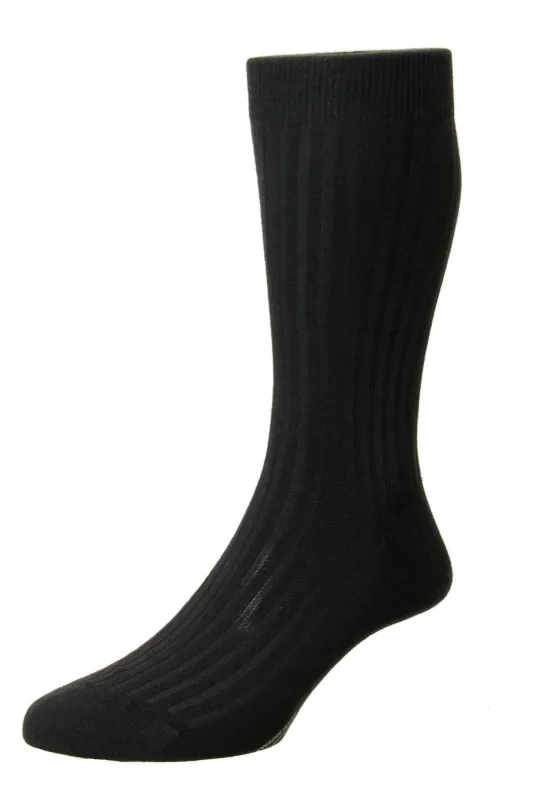 LABURNUM | Classic 5x3 Rib Merino Wool | Black made by Pantherella
