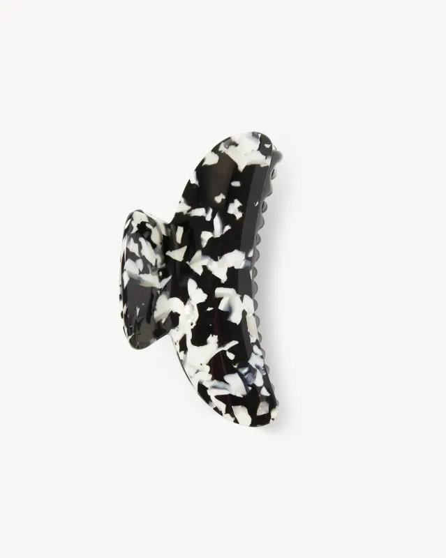 Grande Heirloom Claw in Noir sold by Machete