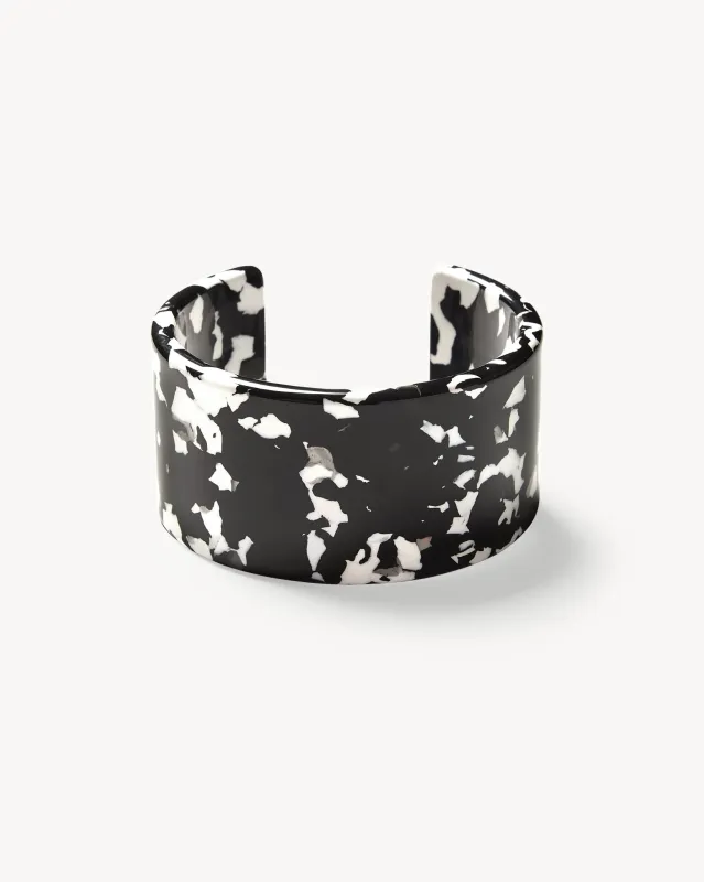 Jumbo Cuff in Noir sold by Machete
