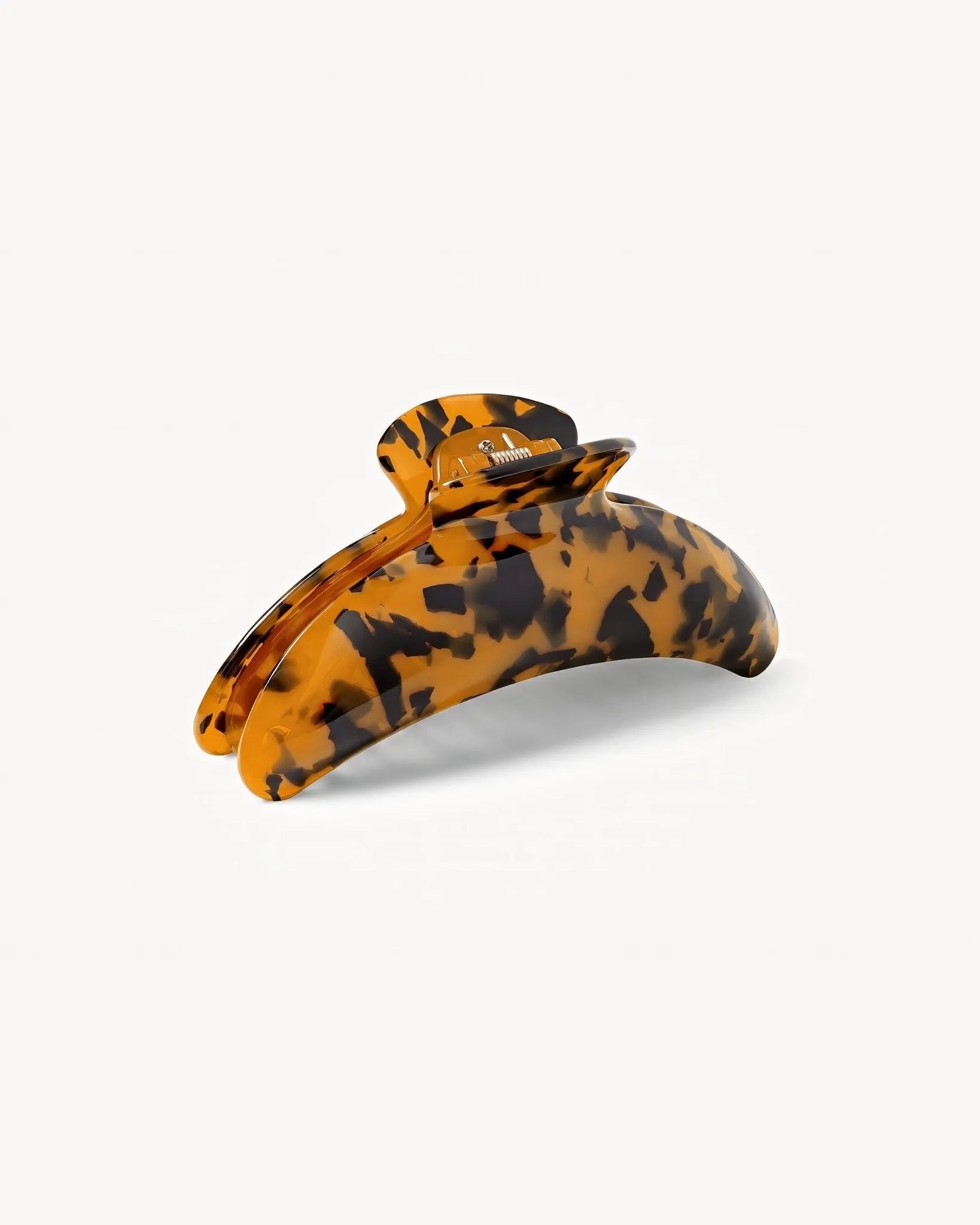 Jumbo Heirloom Claw in Classic Tortoise sold by Machete product image thumbnail 2