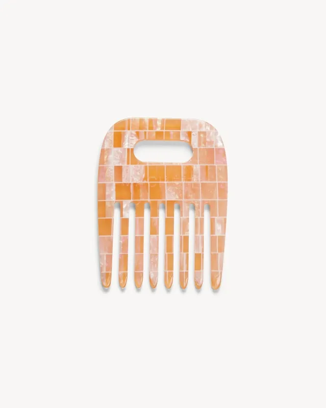 No. 4 Comb in Apricot Shell Checker sold by Machete