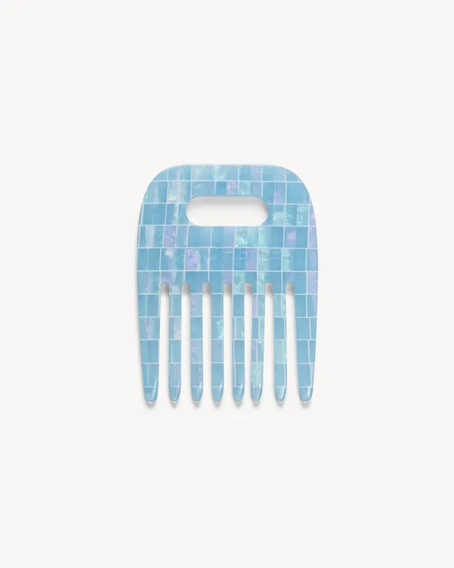 No. 4 Comb in Blue Shell Checker sold by Machete