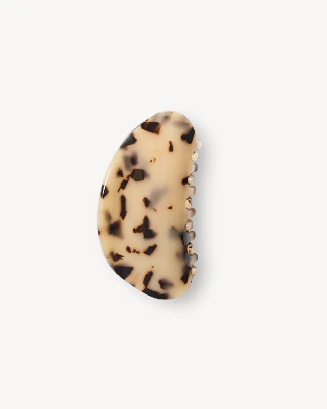 Crescent Claw in Blonde Tortoise made by Machete