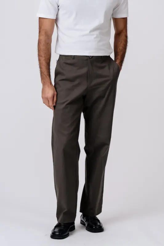 Straight Cotton Chino - Oliven sold by Teeshoppen