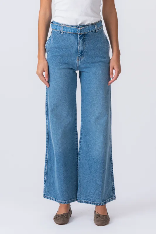 Amalia Jeans - Lyseblå sold by Teeshoppen