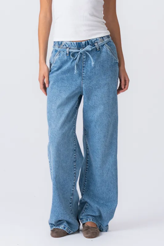 Nicole Baggy Jeans - Mellemblå sold by Teeshoppen