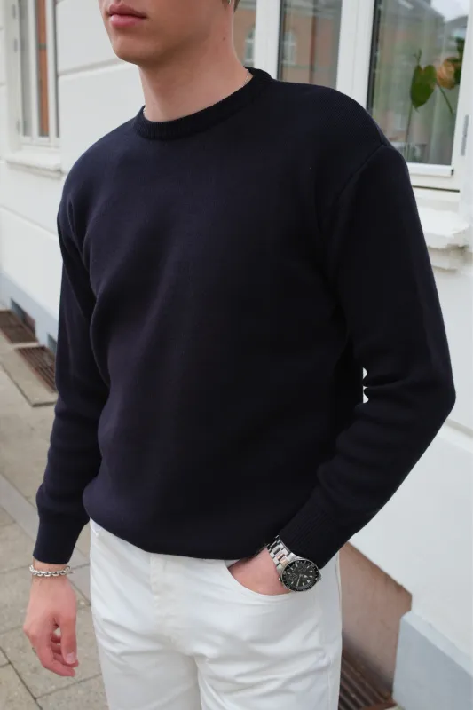 Crewneck Knit Sweater - Mørk Navy sold by Teeshoppen