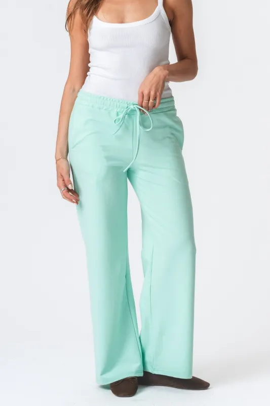 Sweatpants Wide - Støvet Grøn sold by Teeshoppen