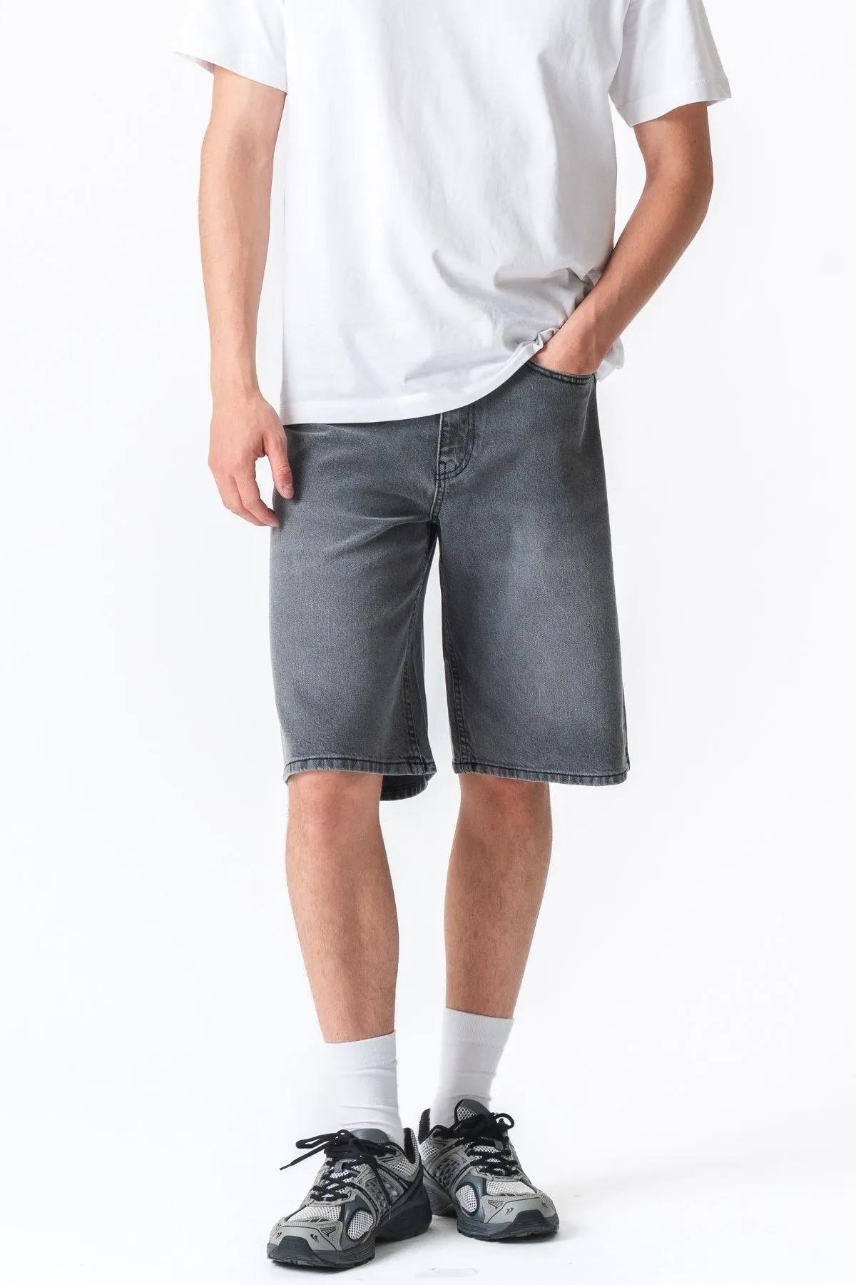 Denim Shorts Loose - Grå sold by Teeshoppen