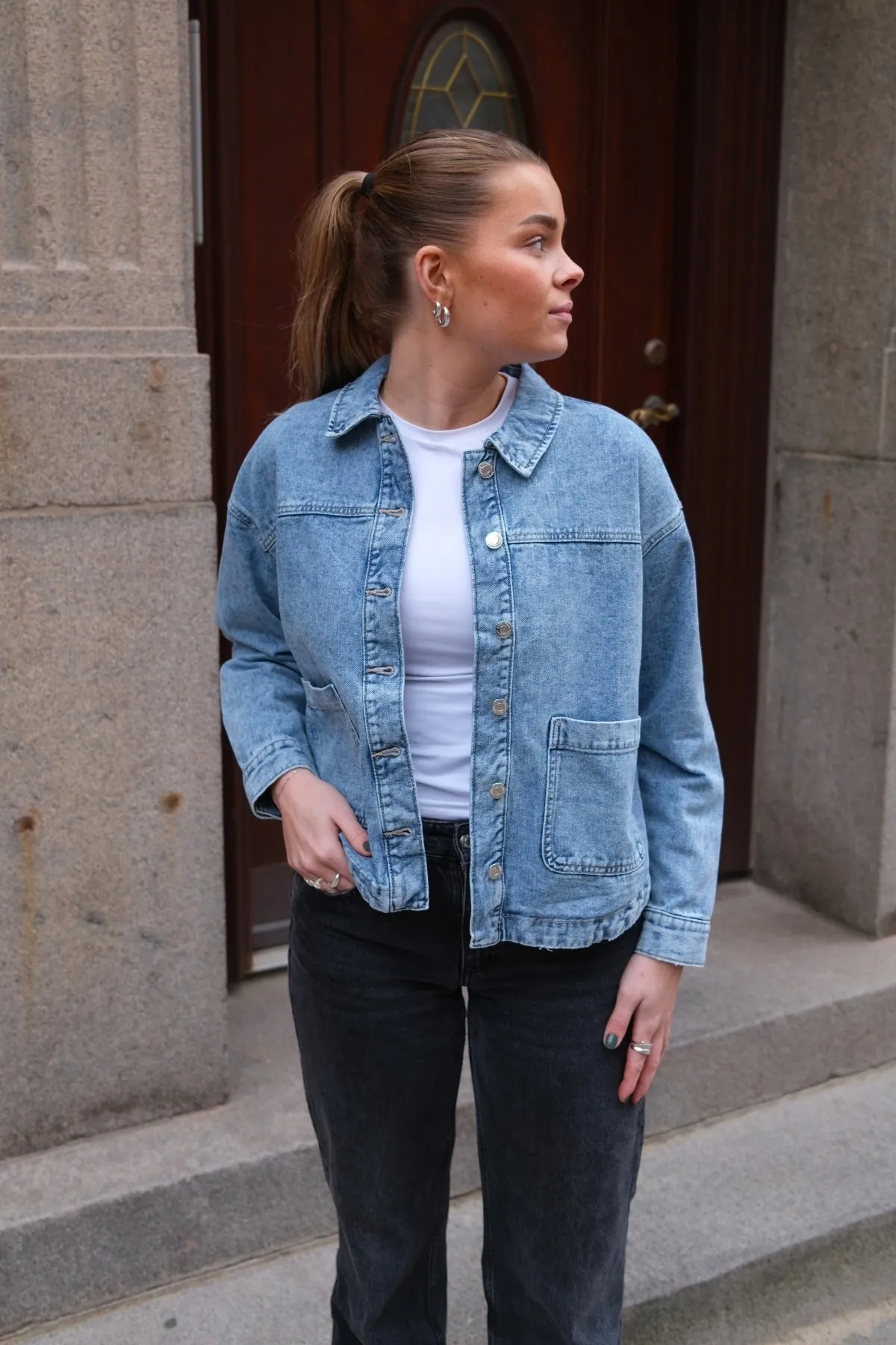 Jamie Denim Shacket - Lys Blå Denim sold by Teeshoppen product image thumbnail 3