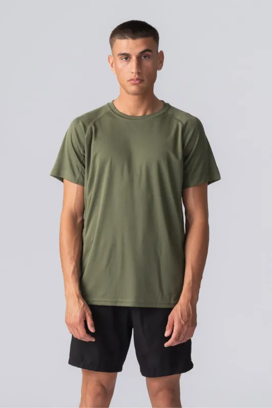 Trænings T-shirt - Army Grøn sold by Teeshoppen