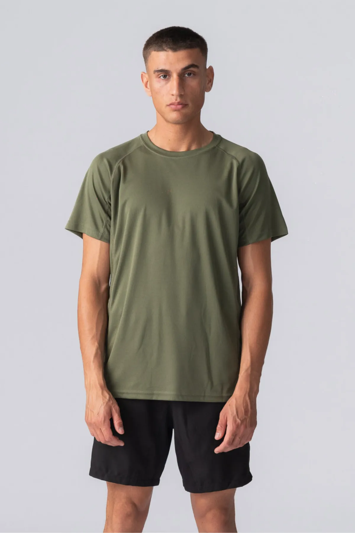 Trænings T-shirt - Army Grøn sold by Teeshoppen