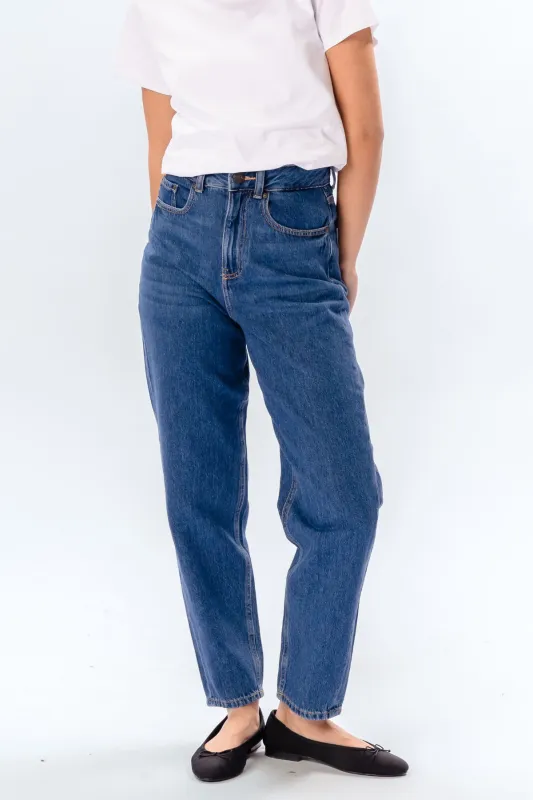 De Originale Performance Mom Jeans - Medium Blue Denim sold by Teeshoppen