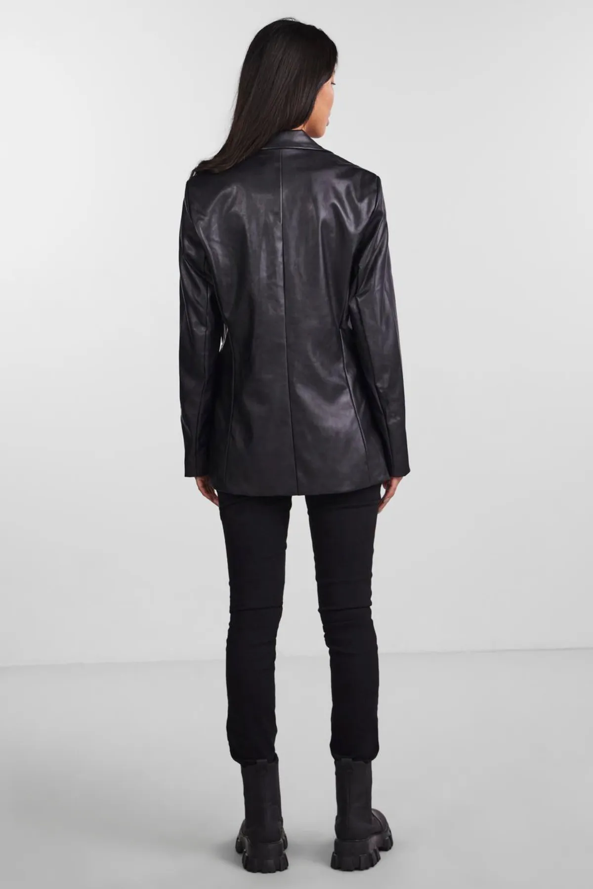 Nicole Blazer - Sort sold by Teeshoppen product image thumbnail 4