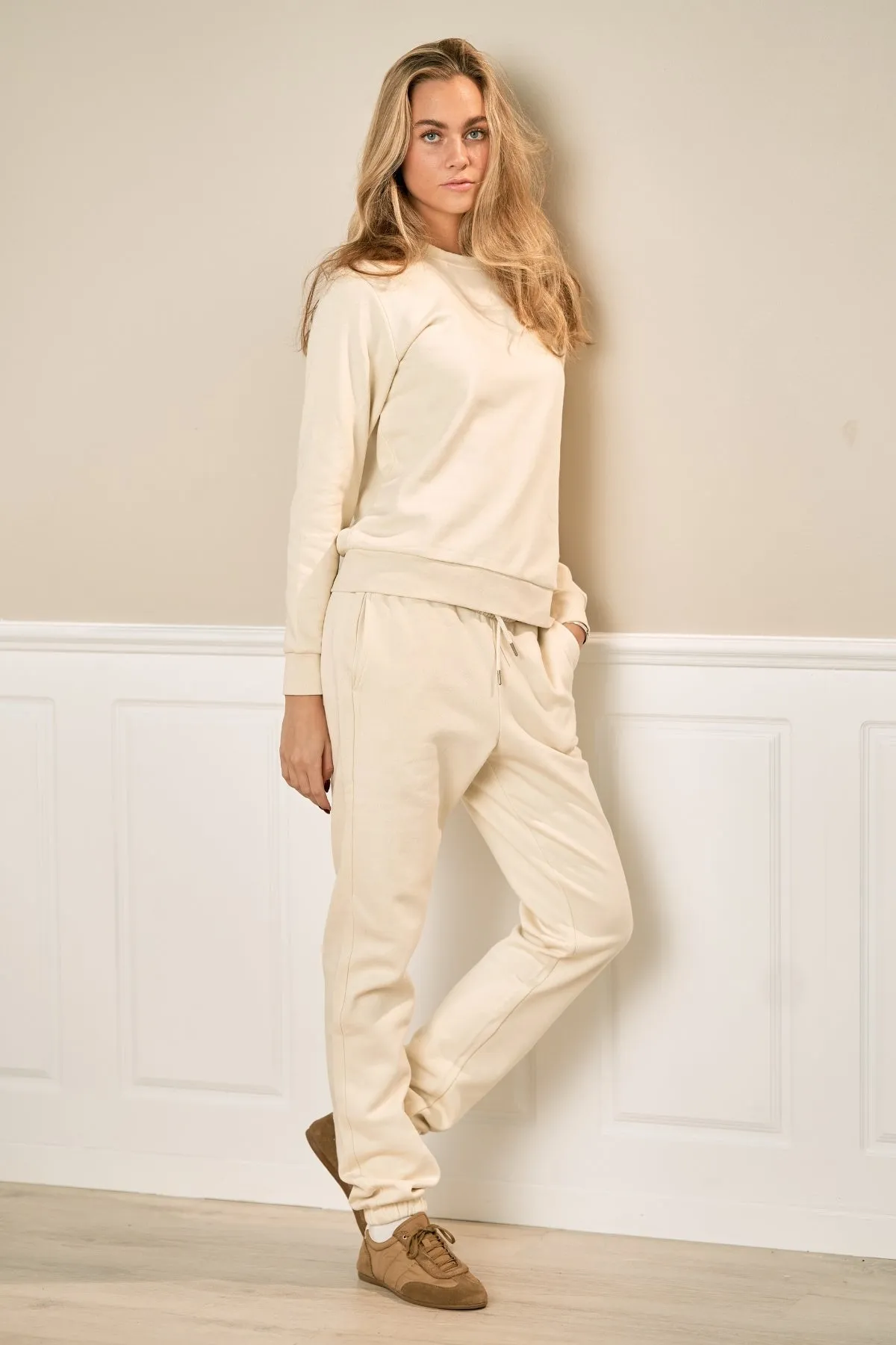 Basic Sweatpants - Lys Beige sold by Teeshoppen product image thumbnail 2