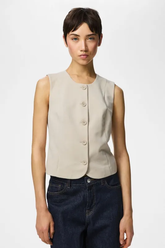 Kamil Fitted Vest - Overland Trek made by PIECES