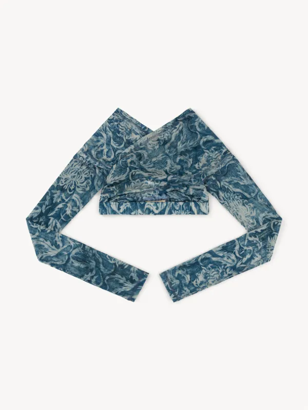 Anti Cross Over Top Spikewall sold by KNWLS