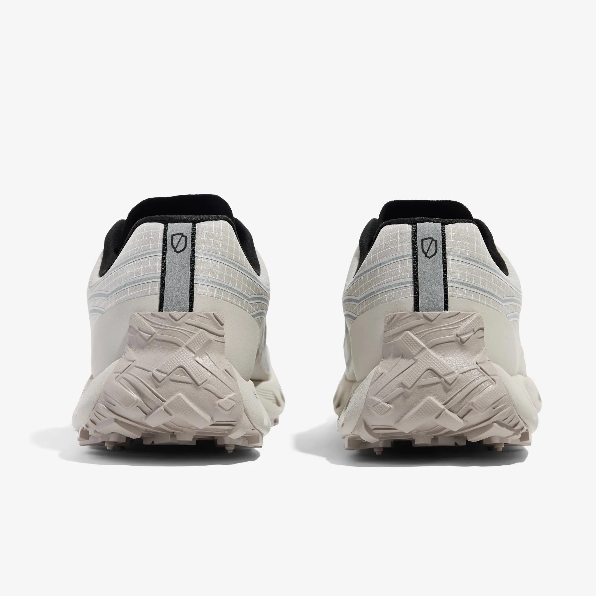 002 - M - Cinder sold by Norda product image thumbnail 3