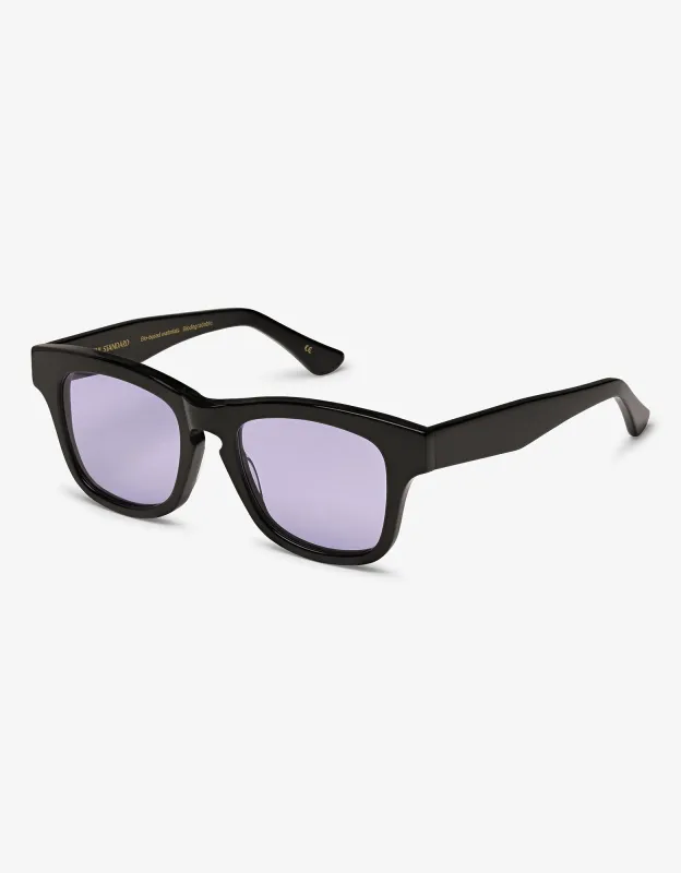 Sunglass 17 - Deep Black Solid - Lavender made by Colorful Standard