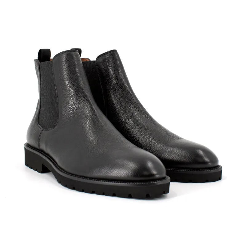 BOSS Men's Edenlug Leather Chelsea Boots in Black  50460583-001 made by Hugo Boss