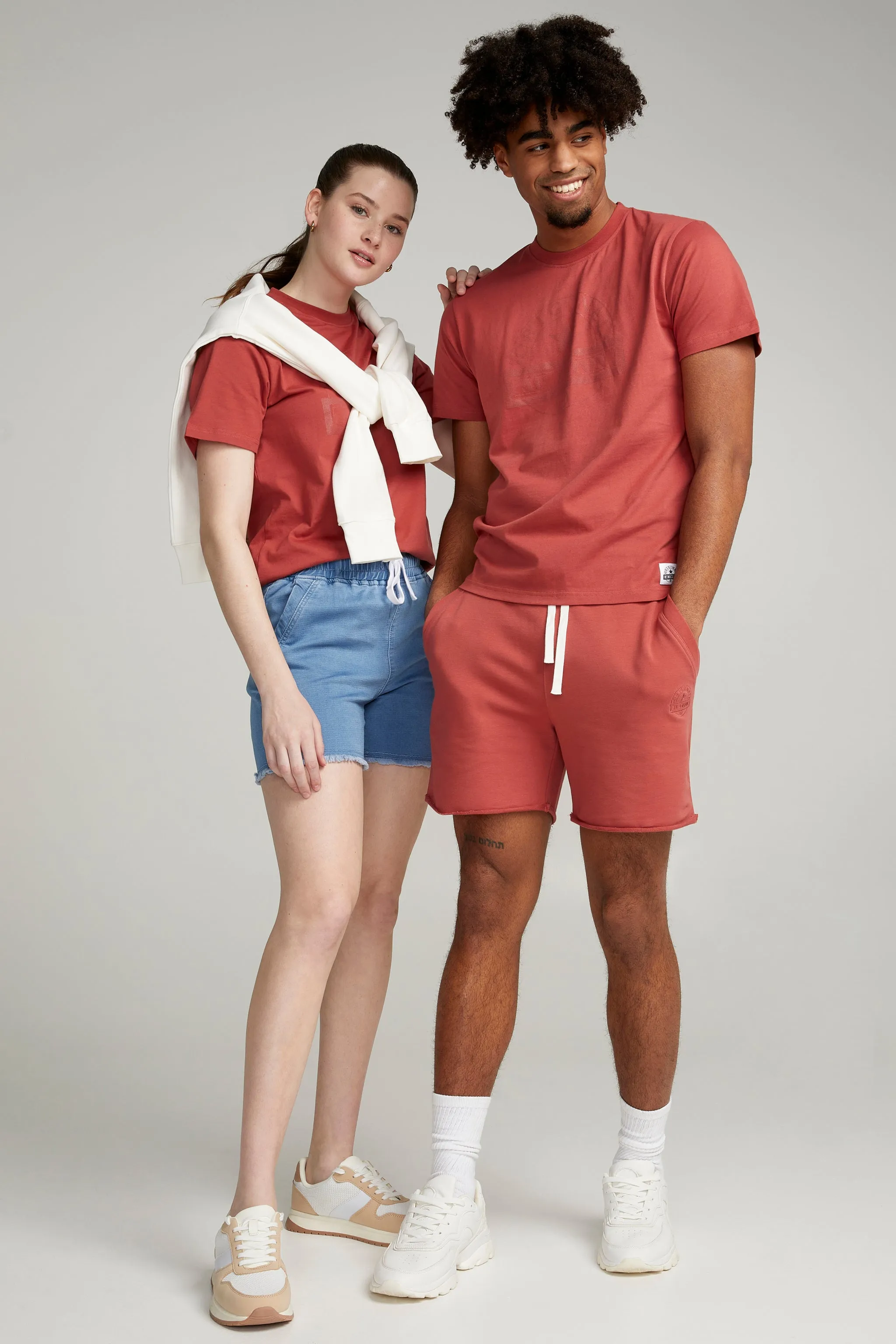 T-shirt unisexe en coton sold by Au Coton product image thumbnail 2