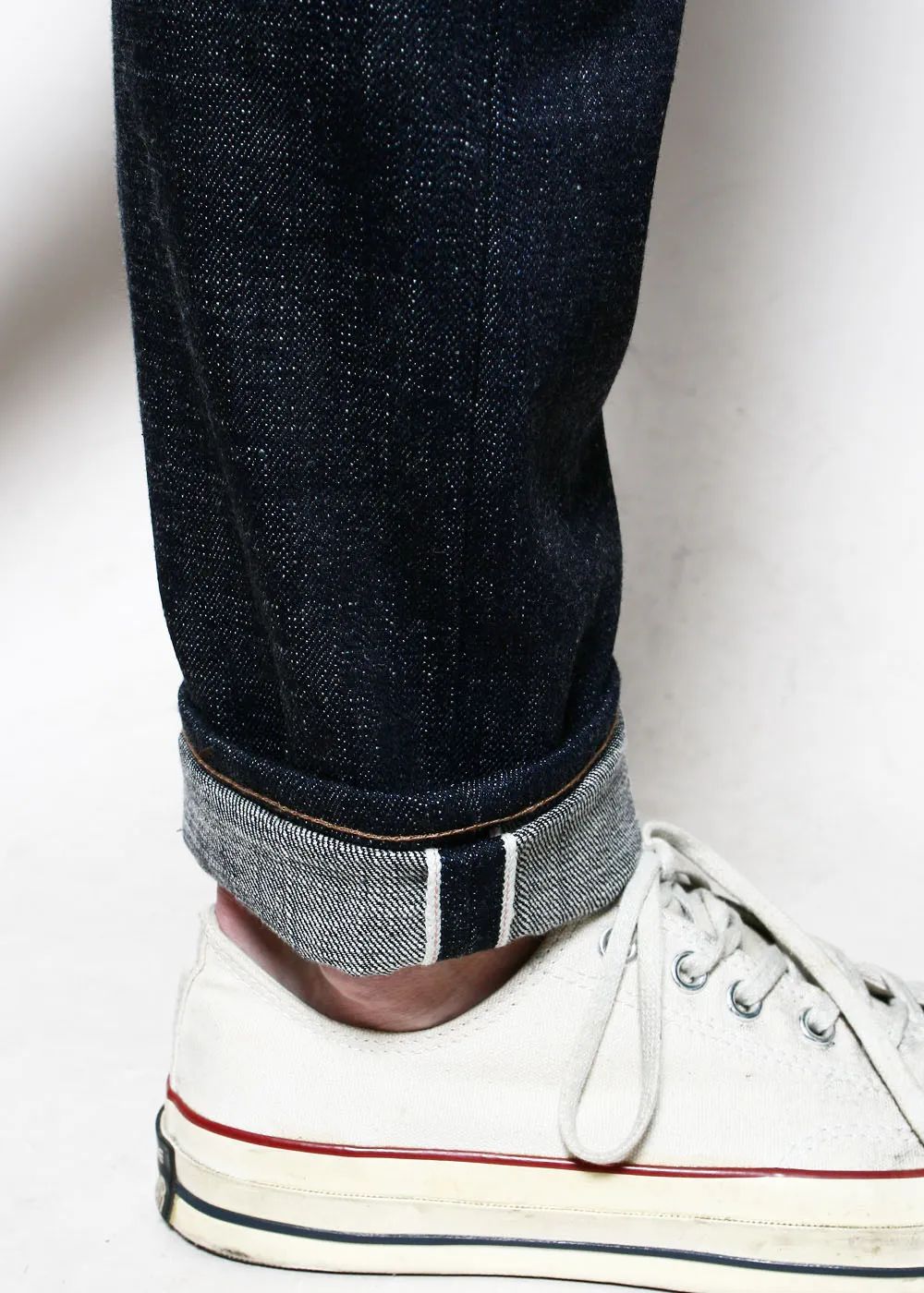 Strong Taper // 13.5oz Cryptic Indigo sold by Rogue Territory product image thumbnail 5