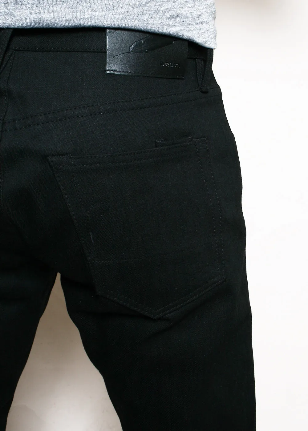 Strong Taper // 15oz Stealth sold by Rogue Territory product image thumbnail 4