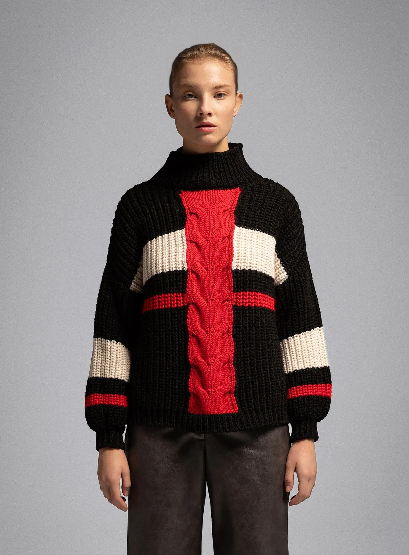 ROMEO TURTLE NECK KNIT sold by LAAGAM product image thumbnail 2