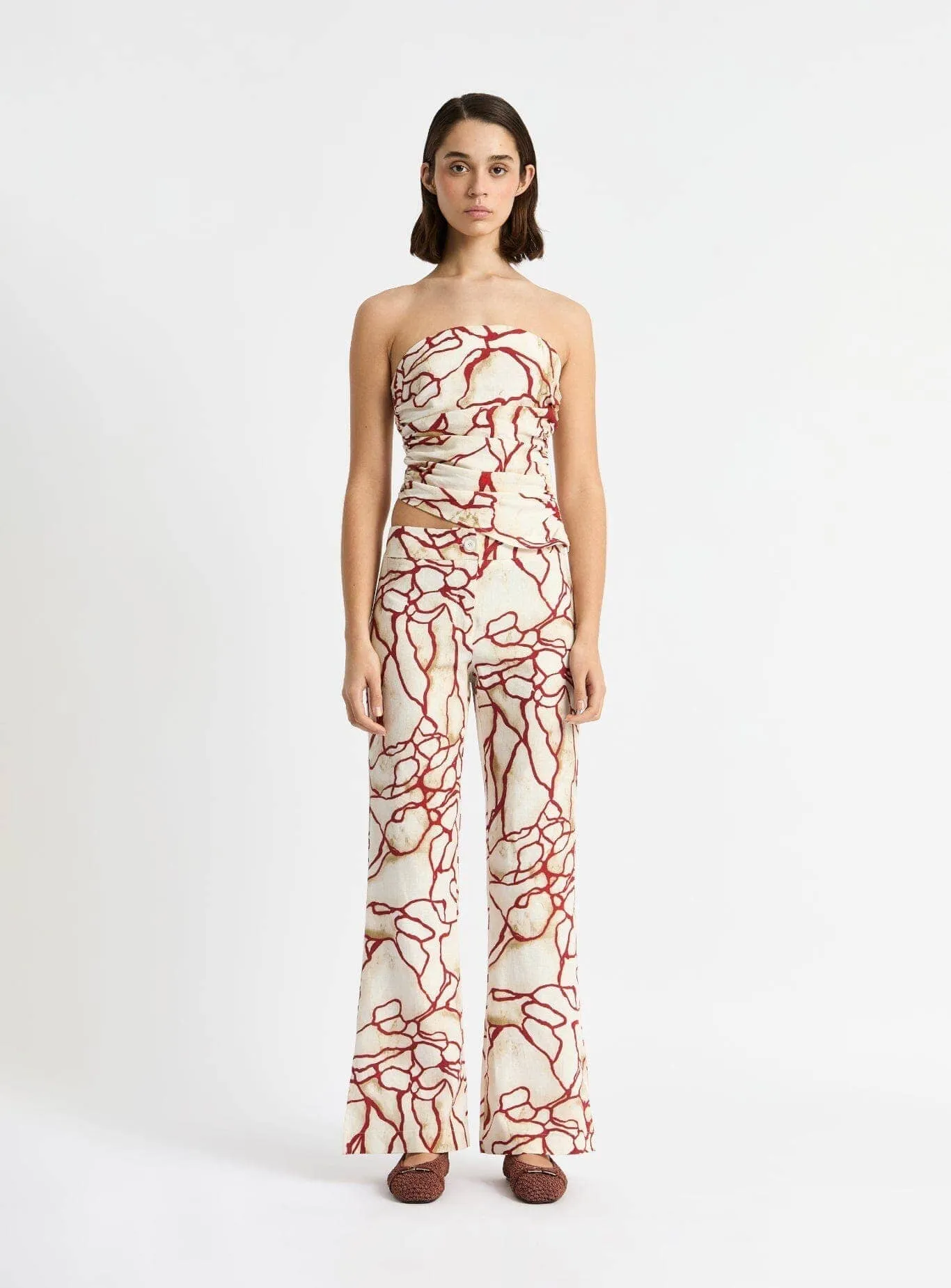 SET NIKITA sold by LAAGAM