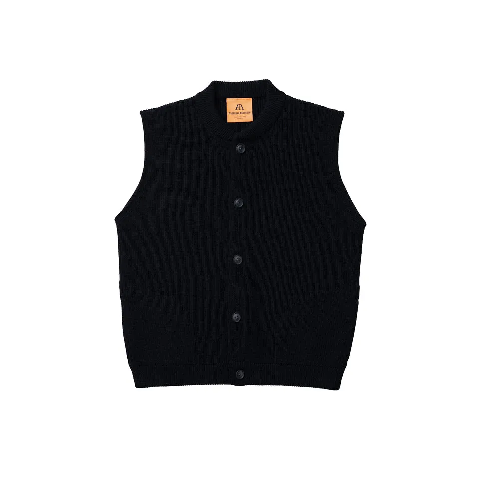 Skipper Vest Black sold by Andersen-Andersen