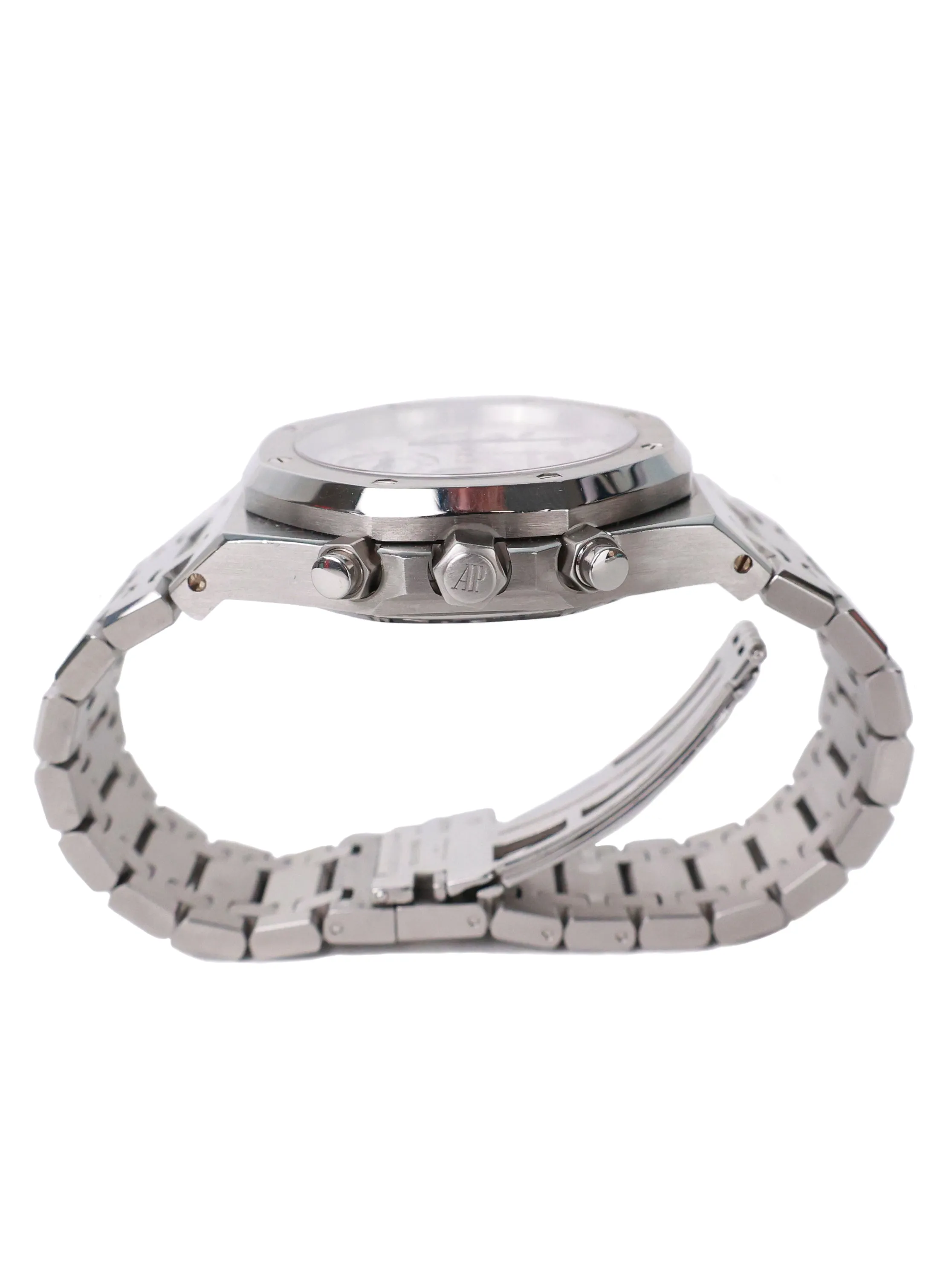 Audemars Piguet Royal Oak Chronograph (Steel/White Dial) sold by MAPLE product image thumbnail 3
