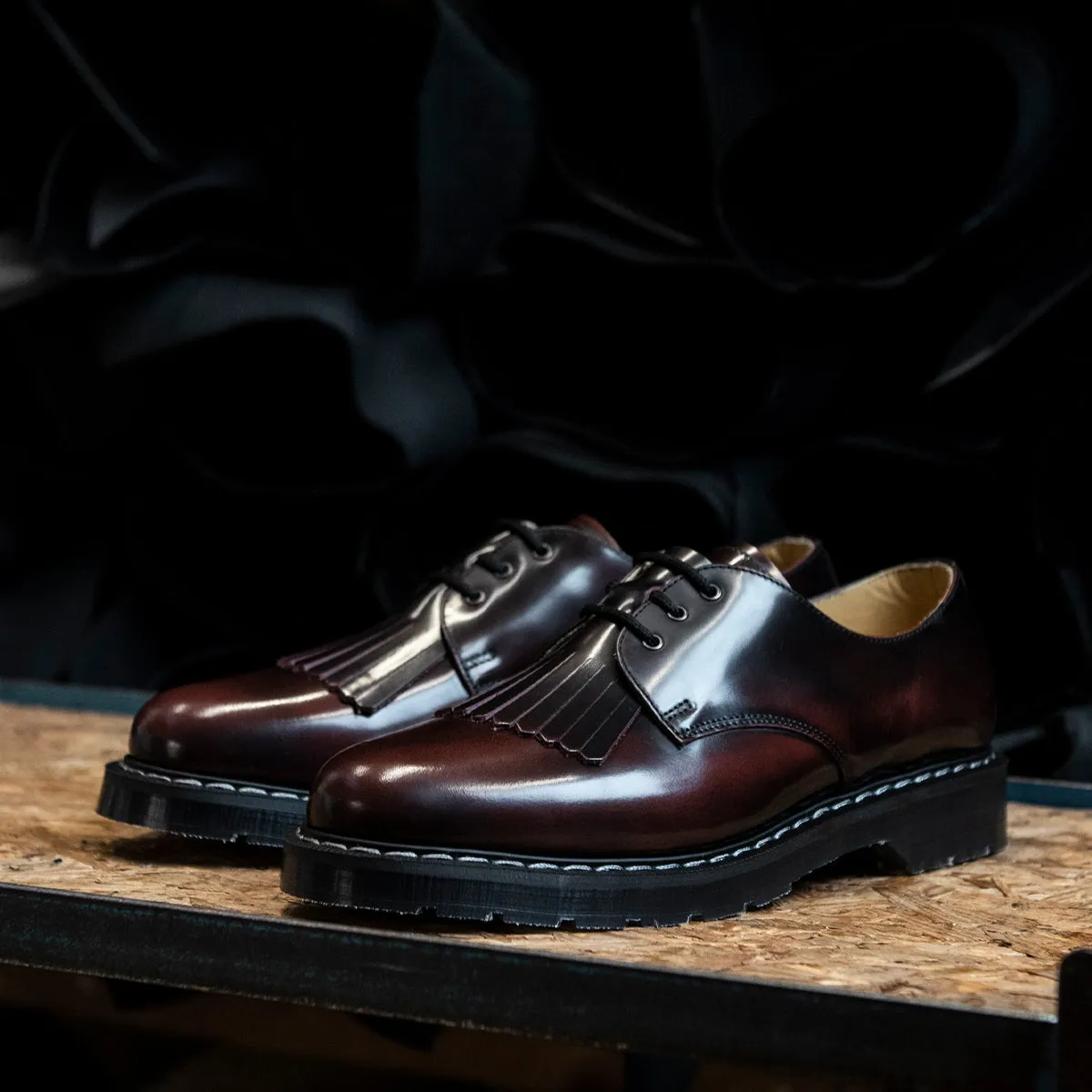 Burgundy Rub-Off Gibson Shoe & Shoe Kiltie sold by Solovair