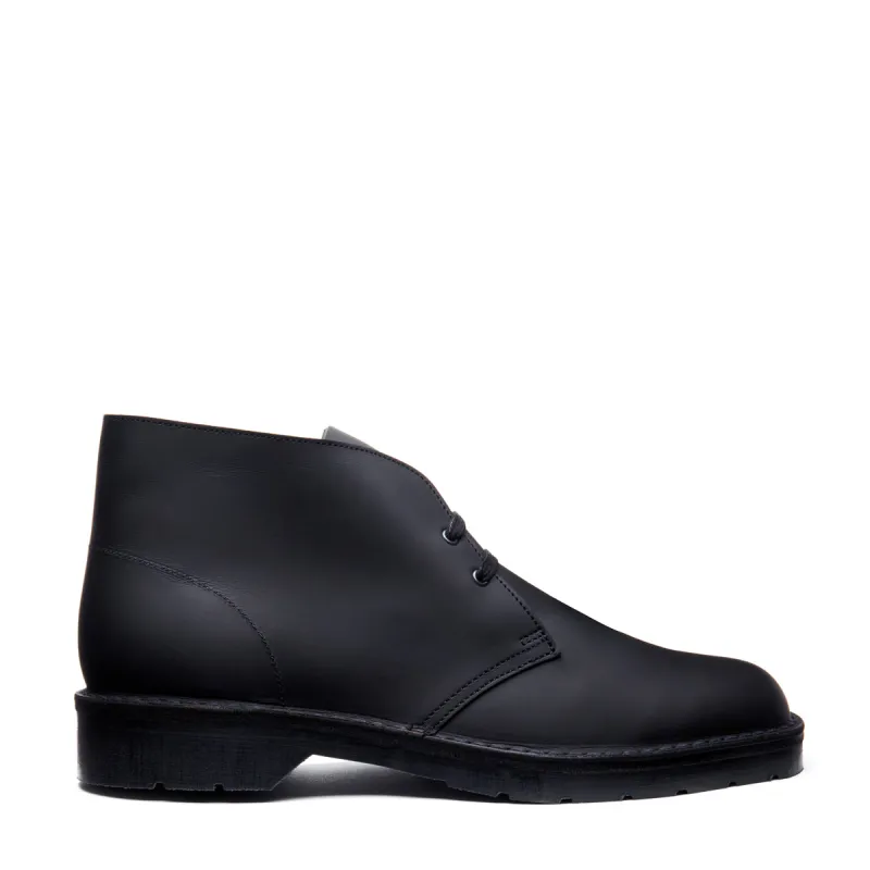 Black Waxy Chukka Boot made by Solovair