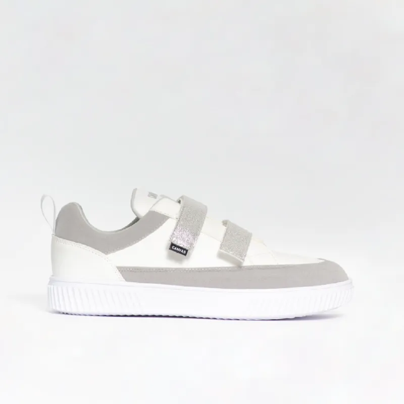 Tenis Mujer Silver Velcro Plata DISPONIBILIDAD INMEDIATA sold by Canvas