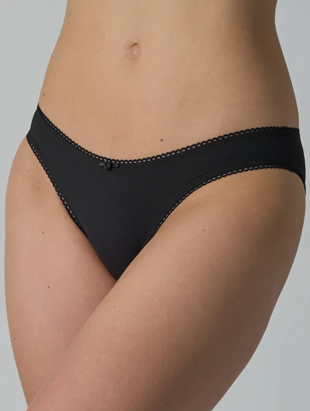 The Smooth Picot Brief made by HeyShape