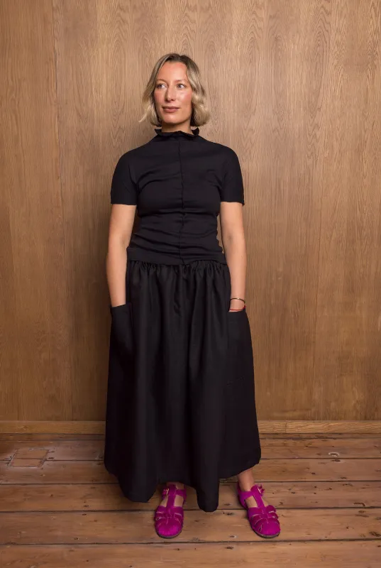 Yūtiriti Skirt in Black Linen sold by Emiko Studios