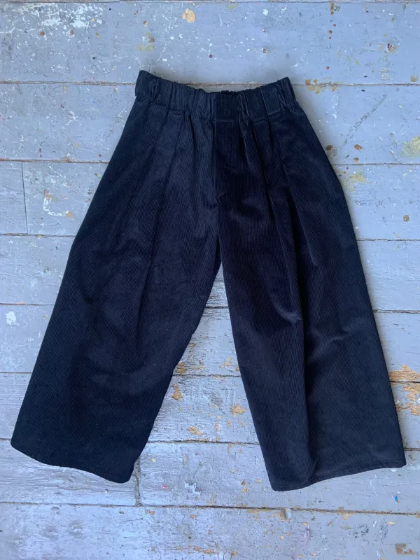 Puritsū Pants in Cord Sample (S-M) sold by Emiko Studios