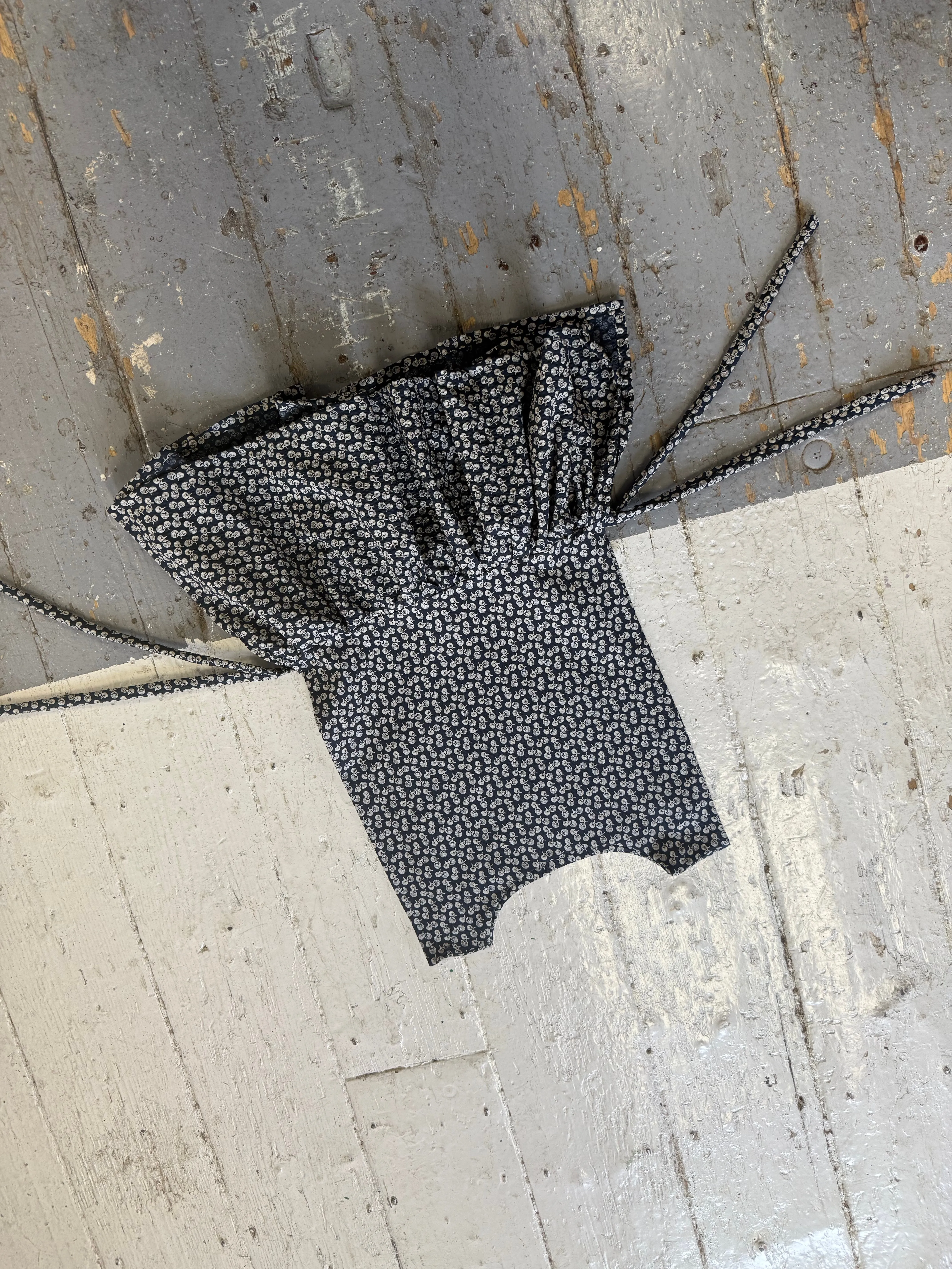 Limited Edition Pinafoa Vest in Navy Acorn Seersucker XS-M sold by Emiko Studios product image thumbnail 2